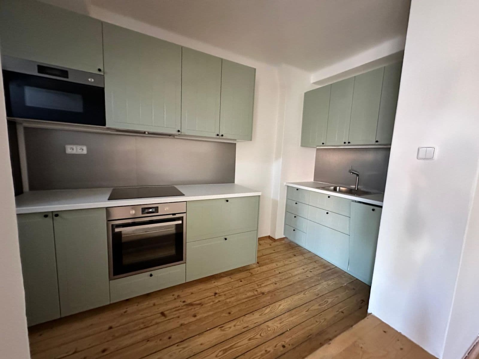Pronájem bytu 2+1 68 m², Petra Slezáka, Praha, Praha Pronájem bytu 2+1 68 m², Petra Slezáka, Praha, Praha