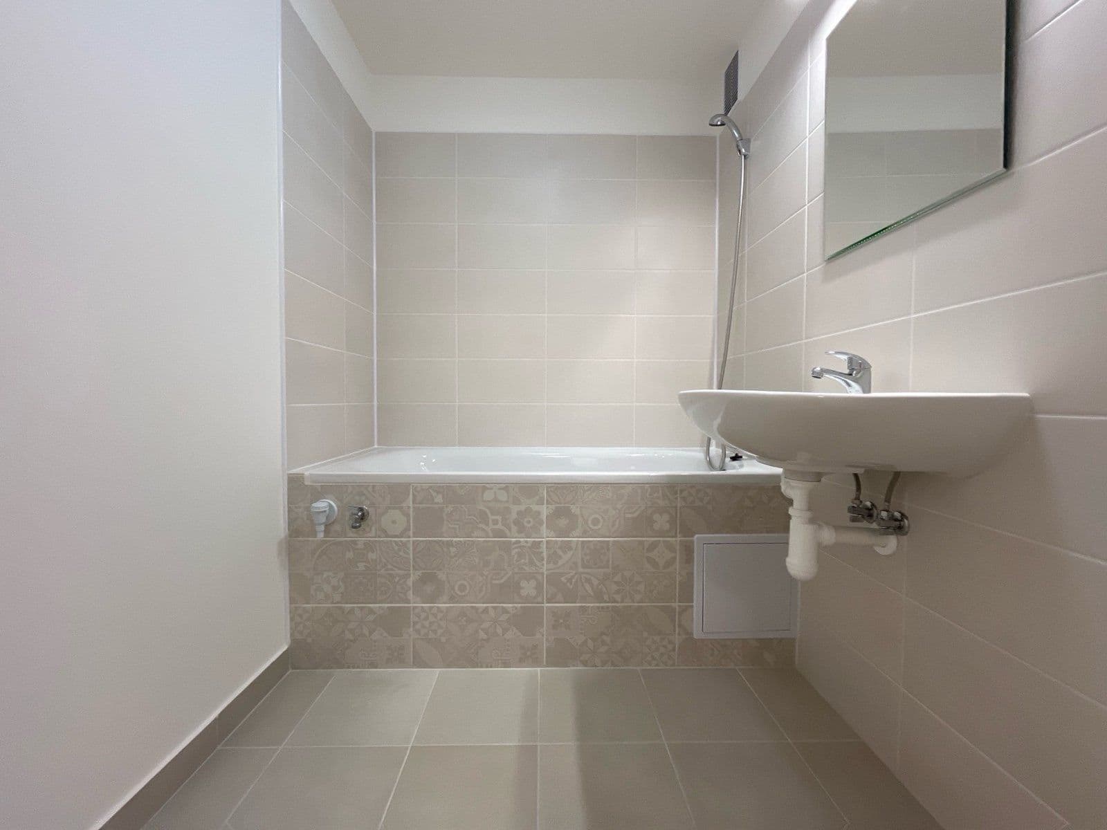 Pronájem bytu 2+1 56 m², Slezská, Český Těšín, Moravskoslezský kraj Pronájem bytu 2+1 56 m², Slezská, Český Těšín, Moravskoslezský kraj