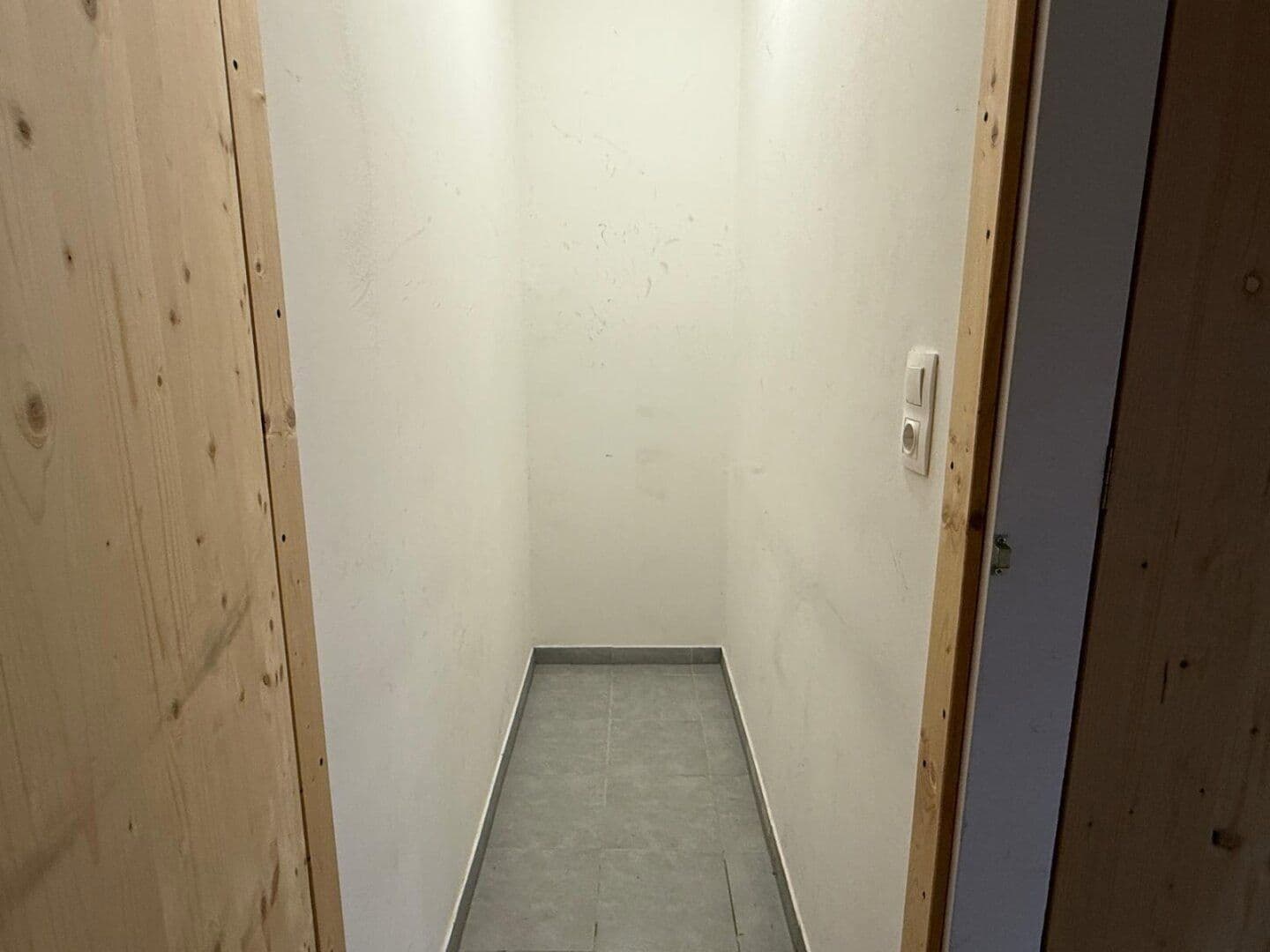 Pronájem bytu 1+1 30 m², Innsbruck, Tyrolsko Pronájem bytu 1+1 30 m², Innsbruck, Tyrolsko