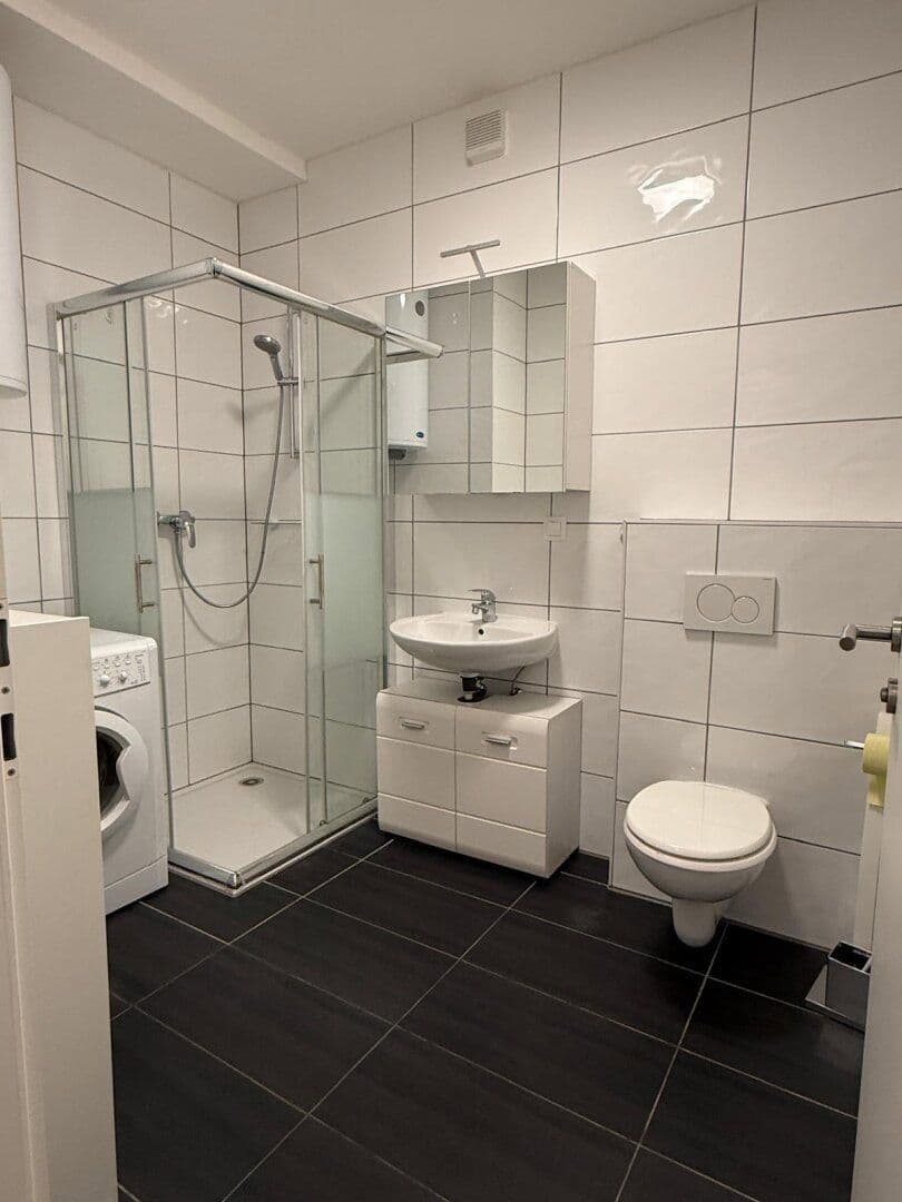 Pronájem bytu 1+1 30 m², Innsbruck, Tyrolsko Pronájem bytu 1+1 30 m², Innsbruck, Tyrolsko