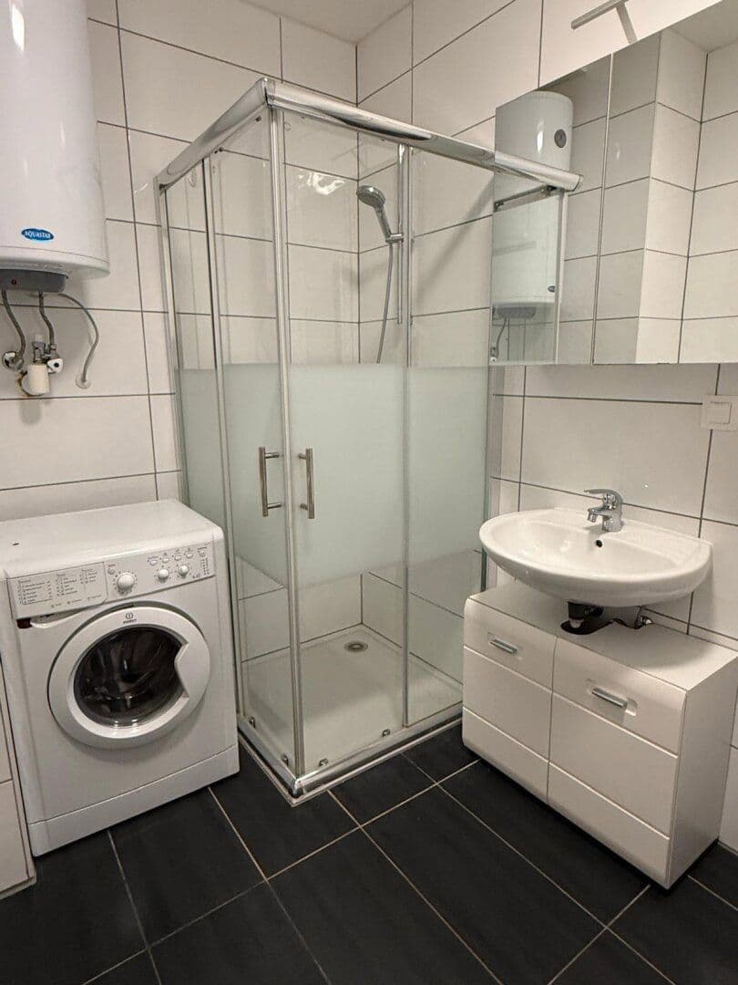 Pronájem bytu 1+1 30 m², Innsbruck, Tyrolsko Pronájem bytu 1+1 30 m², Innsbruck, Tyrolsko