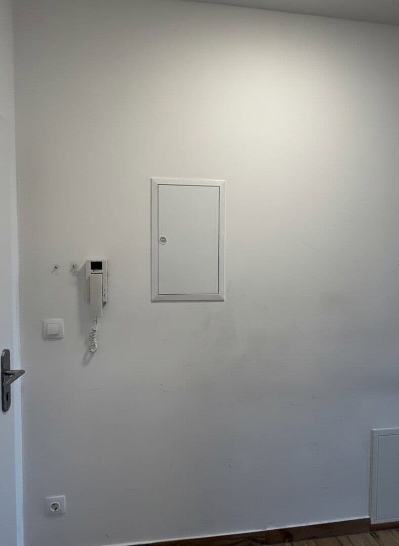 Pronájem bytu 1+1 30 m², Innsbruck, Tyrolsko Pronájem bytu 1+1 30 m², Innsbruck, Tyrolsko