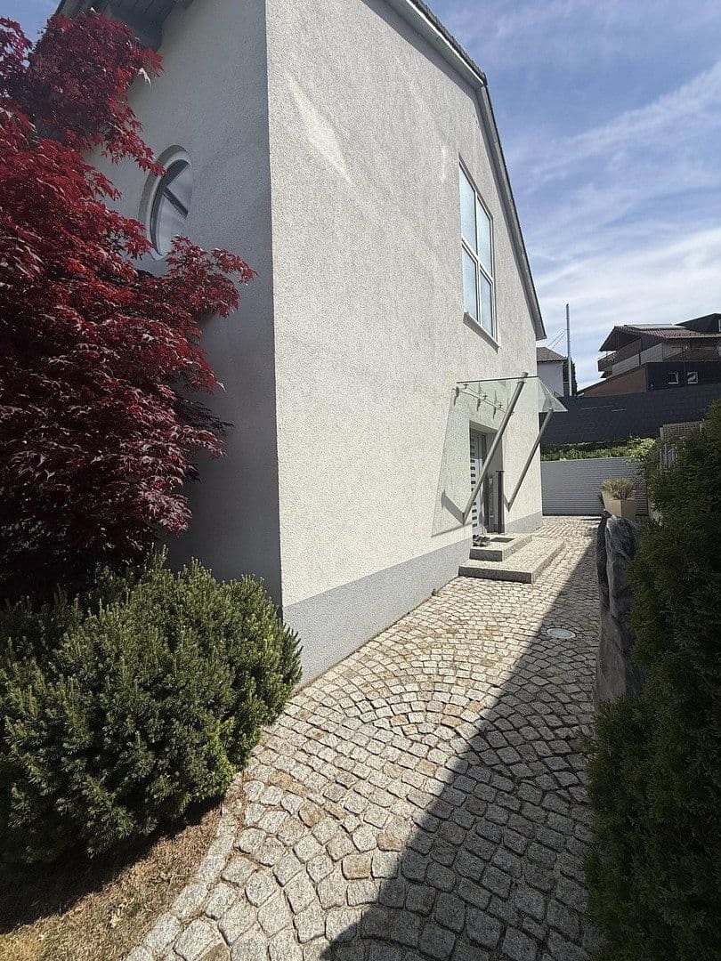 Prodej domu 182 m², pozemek 474 m², Allmersbach im Tal, Bádensko-Württembersko Prodej domu 182 m², pozemek 474 m², Allmersbach im Tal, Bádensko-Württembersko