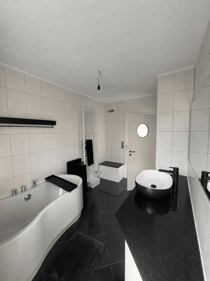 Prodej domu 182 m², pozemek 474 m², Allmersbach im Tal, Bádensko-Württembersko Prodej domu 182 m², pozemek 474 m², Allmersbach im Tal, Bádensko-Württembersko