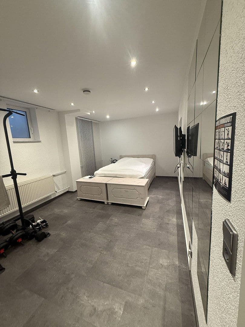Prodej domu 182 m², pozemek 474 m², Allmersbach im Tal, Bádensko-Württembersko Prodej domu 182 m², pozemek 474 m², Allmersbach im Tal, Bádensko-Württembersko