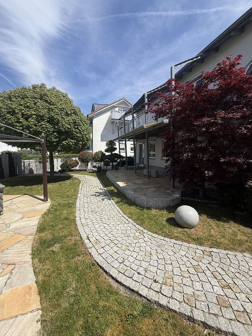 Prodej domu 182 m², pozemek 474 m², Allmersbach im Tal, Bádensko-Württembersko Prodej domu 182 m², pozemek 474 m², Allmersbach im Tal, Bádensko-Württembersko