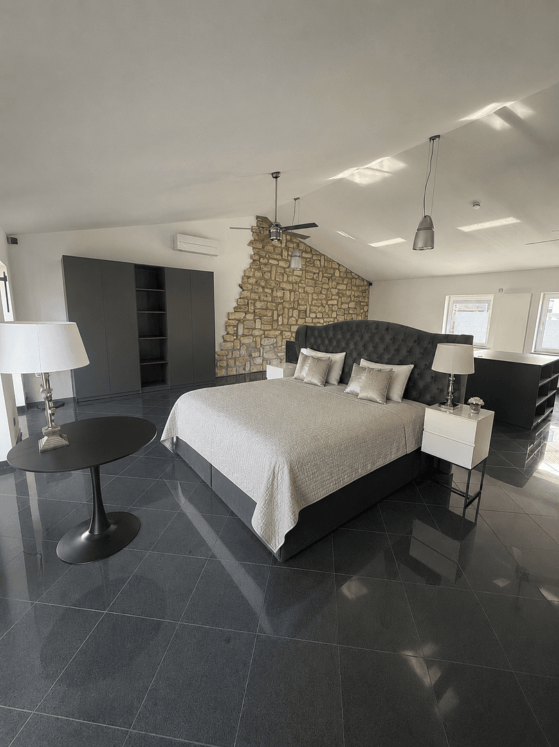 Prodej domu 182 m², pozemek 474 m², Allmersbach im Tal, Bádensko-Württembersko Prodej domu 182 m², pozemek 474 m², Allmersbach im Tal, Bádensko-Württembersko