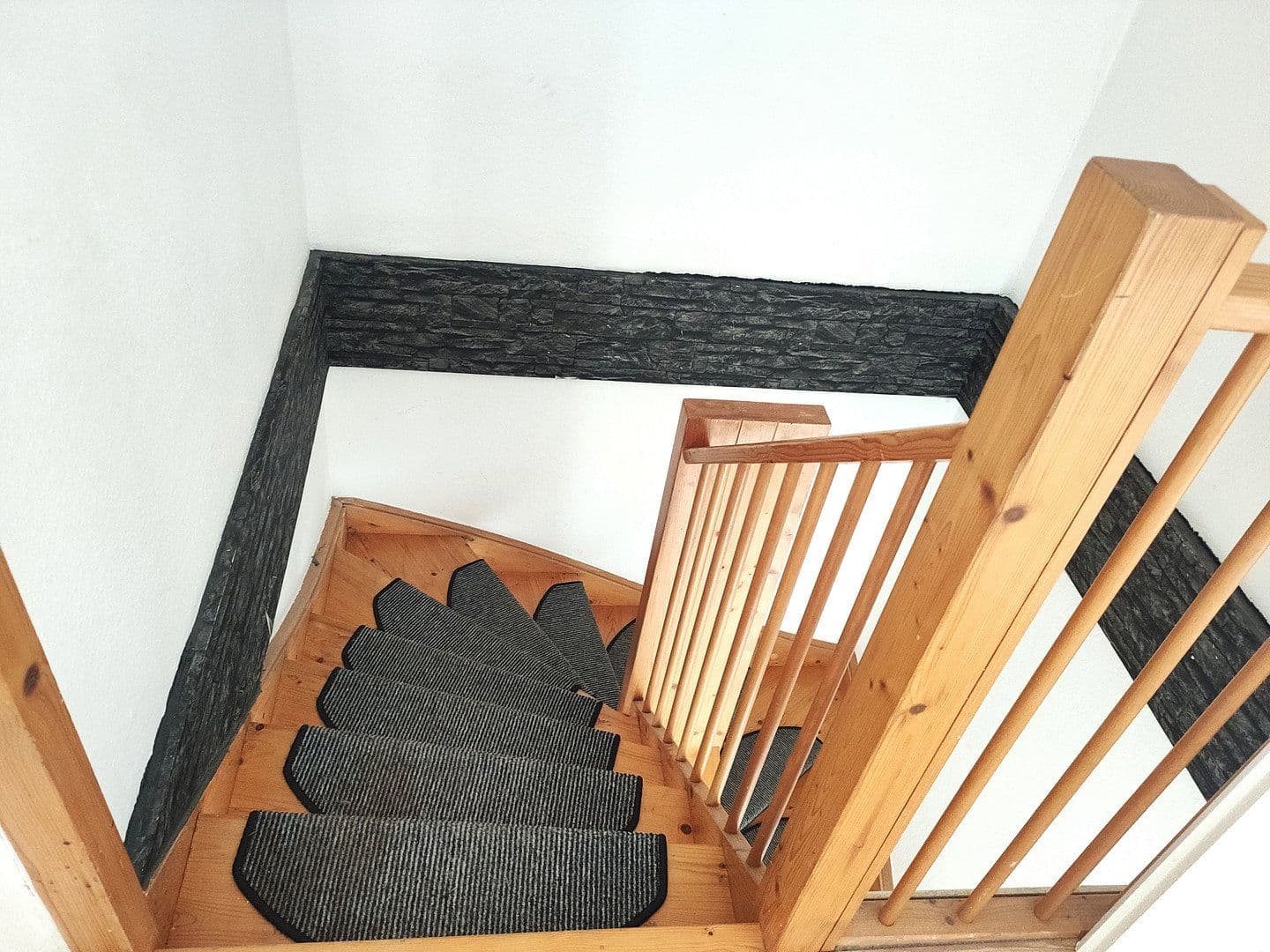 Pronájem domu 130 m², pozemek 250 m², Velten, Braniborsko Pronájem domu 130 m², pozemek 250 m², Velten, Braniborsko