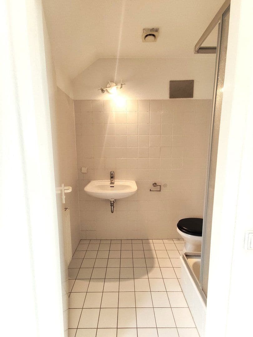 Pronájem domu 130 m², pozemek 250 m², Velten, Braniborsko Pronájem domu 130 m², pozemek 250 m², Velten, Braniborsko