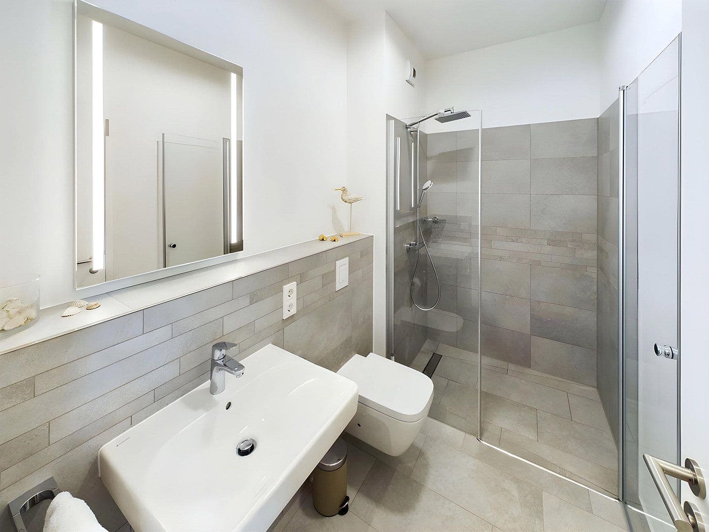 Pronájem bytu 2+1 52 m², Annenstraße 3, Dresden, Sasko Pronájem bytu 2+1 52 m², Annenstraße 3, Dresden, Sasko