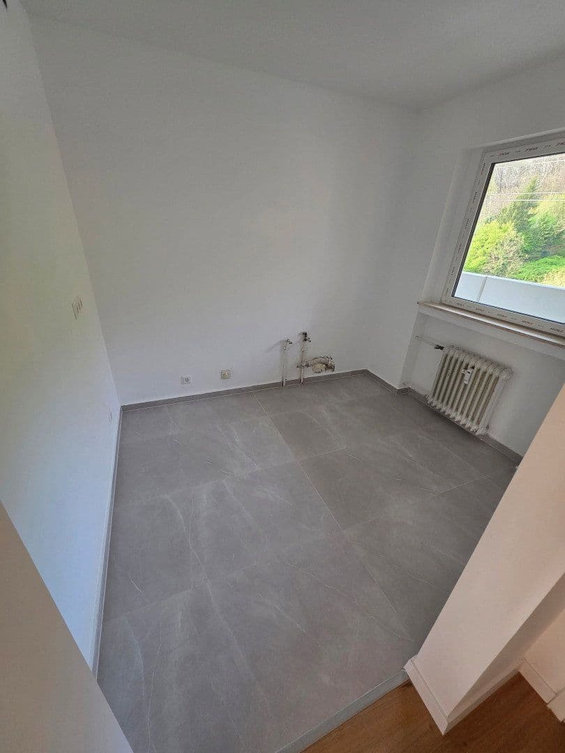 Pronájem bytu 3+1 80 m², Baccarat-Straße 13, Gernsbach, Bádensko-Württembersko Pronájem bytu 3+1 80 m², Baccarat-Straße 13, Gernsbach, Bádensko-Württembersko