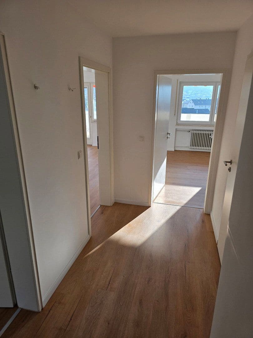 Pronájem bytu 3+1 80 m², Baccarat-Straße 13, Gernsbach, Bádensko-Württembersko Pronájem bytu 3+1 80 m², Baccarat-Straße 13, Gernsbach, Bádensko-Württembersko
