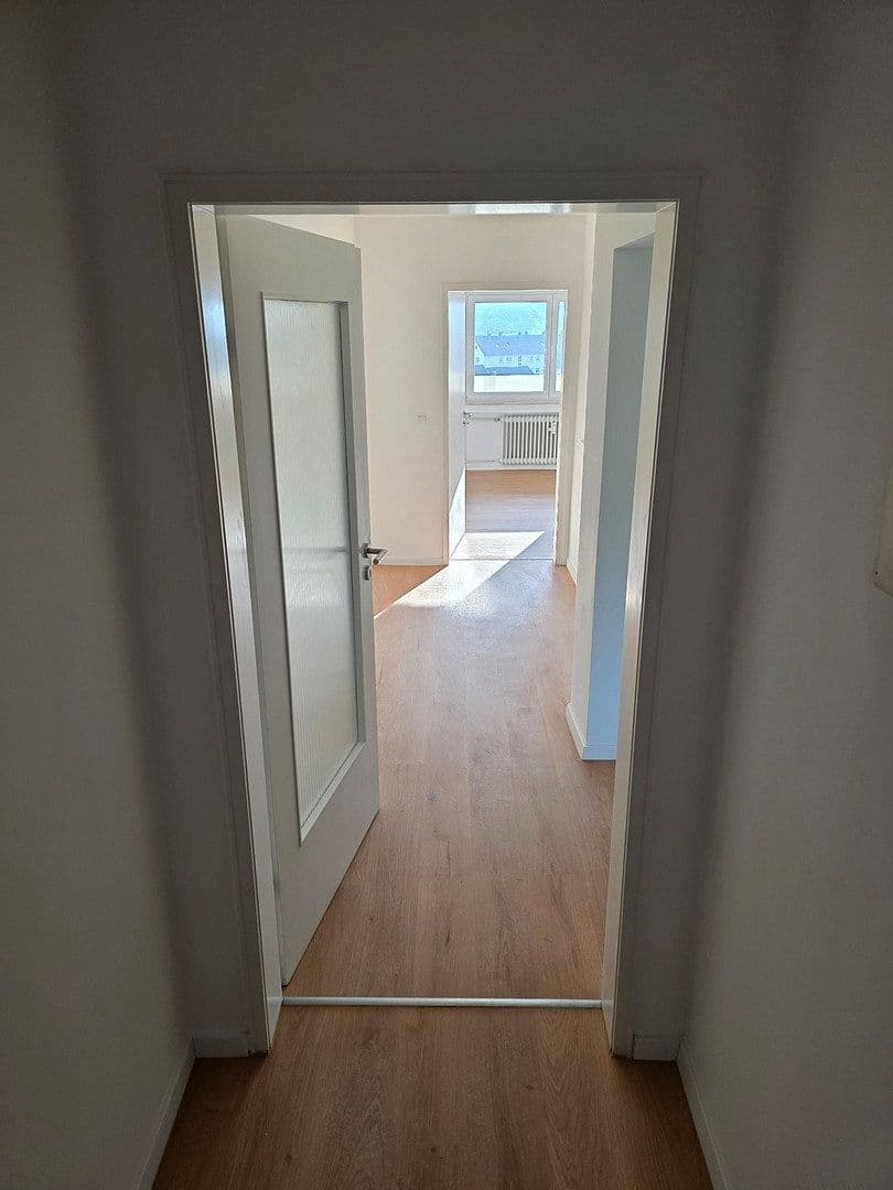 Pronájem bytu 3+1 80 m², Baccarat-Straße 13, Gernsbach, Bádensko-Württembersko Pronájem bytu 3+1 80 m², Baccarat-Straße 13, Gernsbach, Bádensko-Württembersko