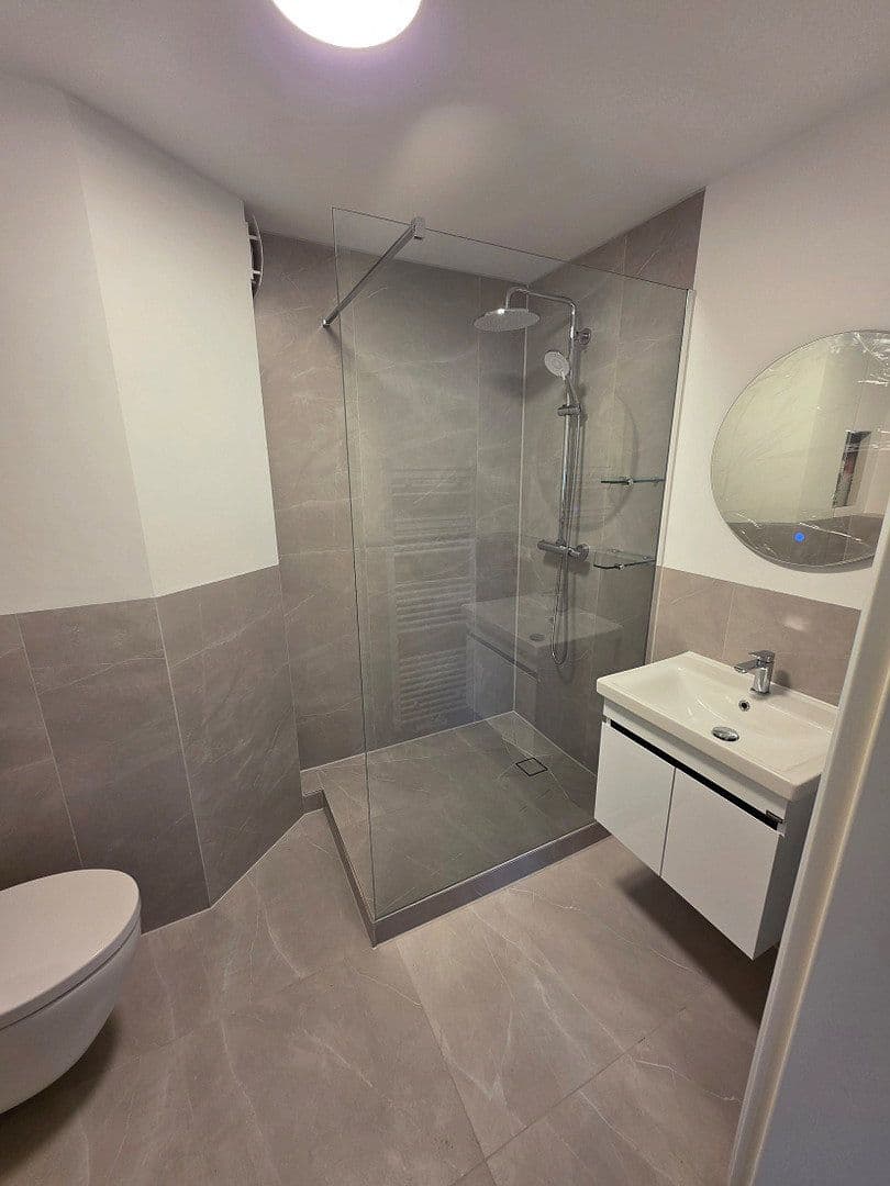 Pronájem bytu 3+1 80 m², Baccarat-Straße 13, Gernsbach, Bádensko-Württembersko Pronájem bytu 3+1 80 m², Baccarat-Straße 13, Gernsbach, Bádensko-Württembersko