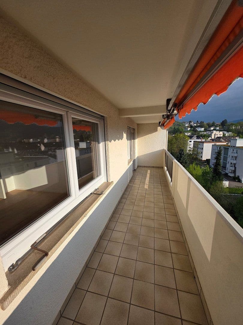 Pronájem bytu 3+1 80 m², Baccarat-Straße 13, Gernsbach, Bádensko-Württembersko Pronájem bytu 3+1 80 m², Baccarat-Straße 13, Gernsbach, Bádensko-Württembersko