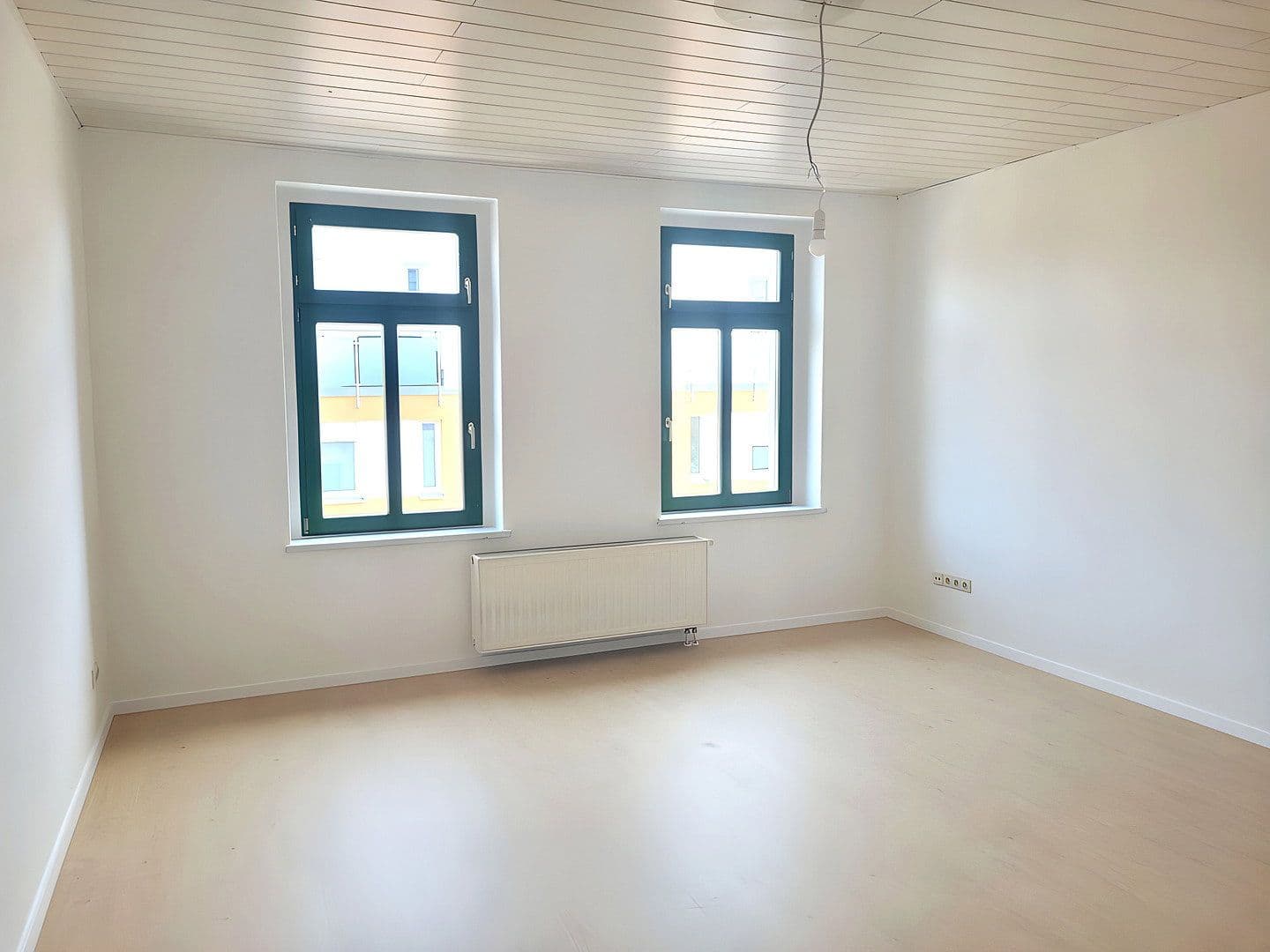 Pronájem bytu 4+1 115 m², Dieskaustraße 224, Leipzig, Sasko Pronájem bytu 4+1 115 m², Dieskaustraße 224, Leipzig, Sasko