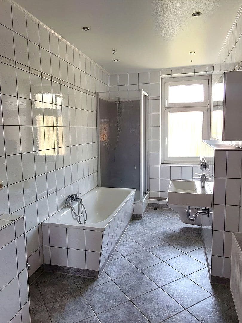 Pronájem bytu 4+1 115 m², Dieskaustraße 224, Leipzig, Sasko Pronájem bytu 4+1 115 m², Dieskaustraße 224, Leipzig, Sasko