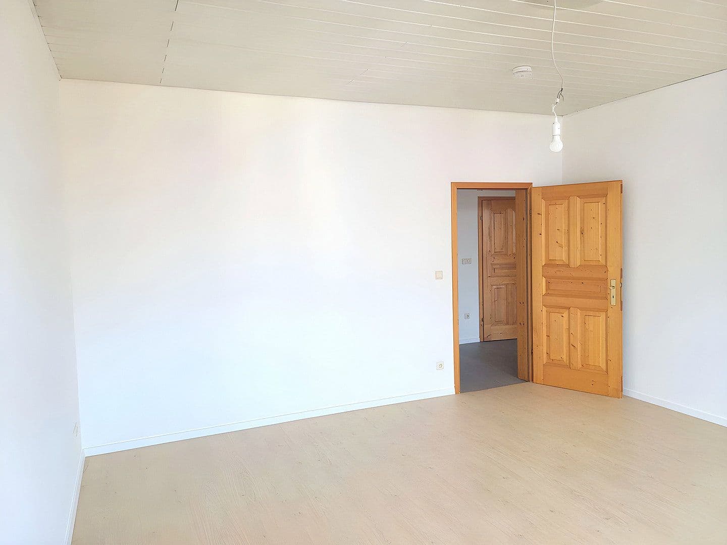 Pronájem bytu 4+1 115 m², Dieskaustraße 224, Leipzig, Sasko Pronájem bytu 4+1 115 m², Dieskaustraße 224, Leipzig, Sasko