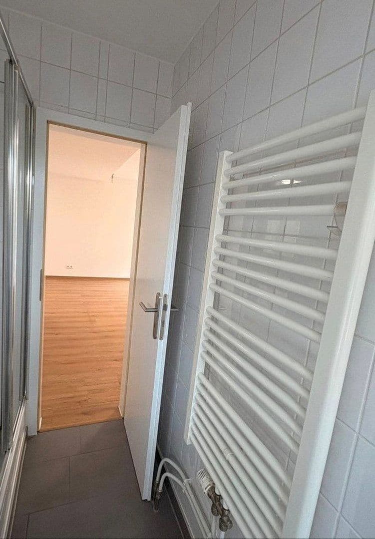 Pronájem bytu 1+1 42 m², Fliederweg 9, Landsberg, Sasko-Anhaltsko Pronájem bytu 1+1 42 m², Fliederweg 9, Landsberg, Sasko-Anhaltsko