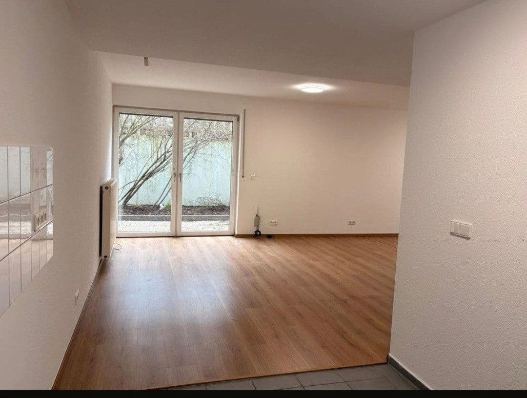 Pronájem bytu 1+1 42 m², Fliederweg 9, Landsberg, Sasko-Anhaltsko Pronájem bytu 1+1 42 m², Fliederweg 9, Landsberg, Sasko-Anhaltsko