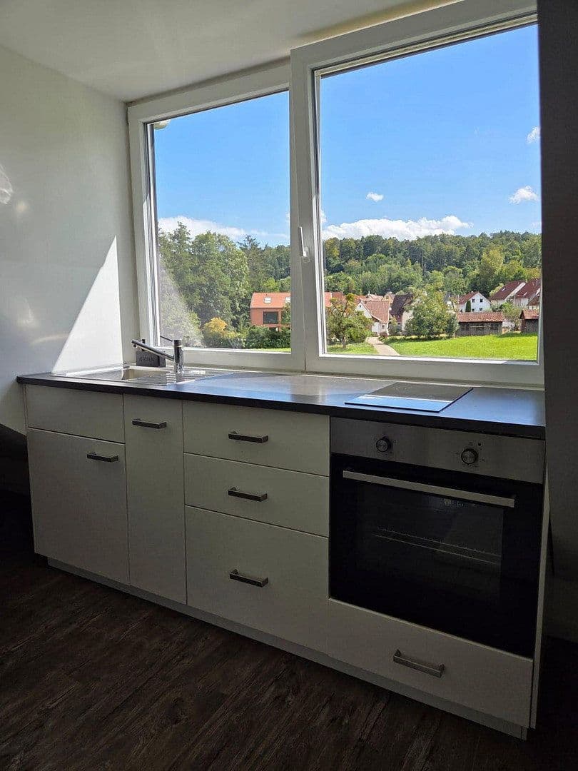 Pronájem bytu 1+1 45 m², Weinstadt, Bádensko-Württembersko Pronájem bytu 1+1 45 m², Weinstadt, Bádensko-Württembersko