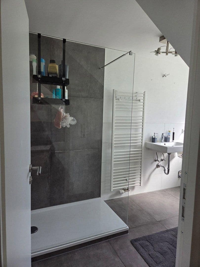 Pronájem bytu 1+1 45 m², Weinstadt, Bádensko-Württembersko Pronájem bytu 1+1 45 m², Weinstadt, Bádensko-Württembersko