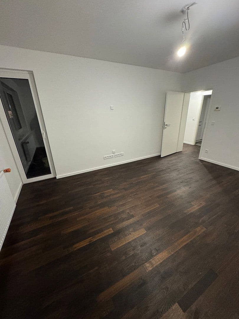 Pronájem bytu 3+1 58 m², Sigmund-Freud-Straße 43, Frankfurt am Main, Hessen Pronájem bytu 3+1 58 m², Sigmund-Freud-Straße 43, Frankfurt am Main, Hessen