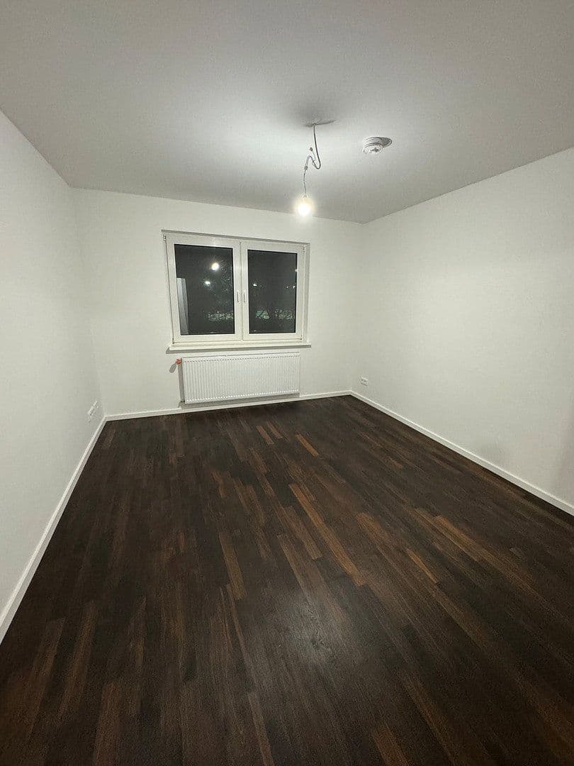 Pronájem bytu 3+1 58 m², Sigmund-Freud-Straße 43, Frankfurt am Main, Hessen Pronájem bytu 3+1 58 m², Sigmund-Freud-Straße 43, Frankfurt am Main, Hessen