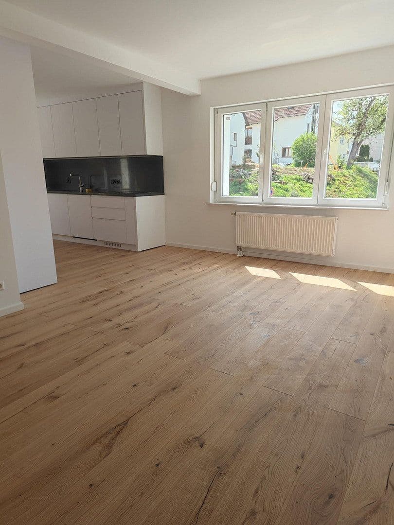 Prodej bytu 3+1 68 m², Neuhausen auf den Fildern, Bádensko-Württembersko Prodej bytu 3+1 68 m², Neuhausen auf den Fildern, Bádensko-Württembersko
