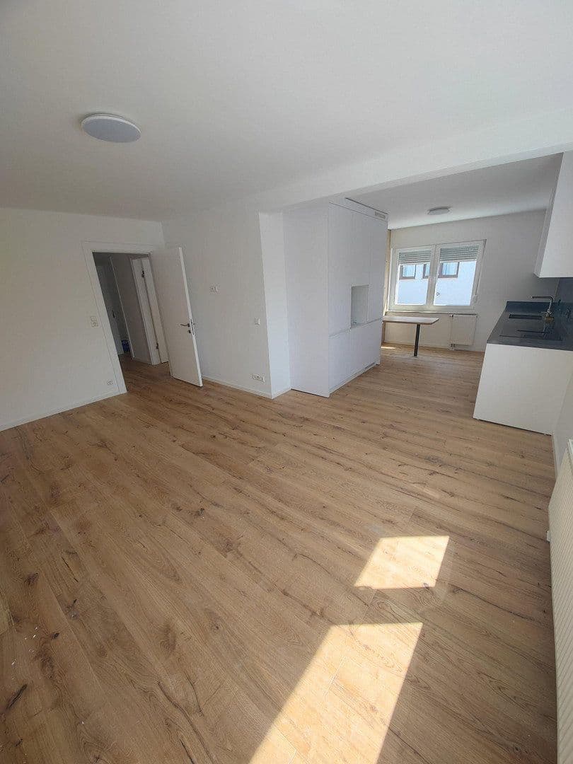 Prodej bytu 3+1 68 m², Neuhausen auf den Fildern, Bádensko-Württembersko Prodej bytu 3+1 68 m², Neuhausen auf den Fildern, Bádensko-Württembersko