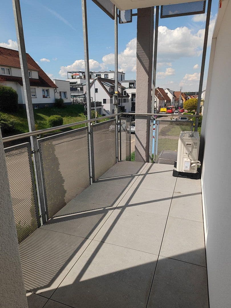 Prodej bytu 3+1 68 m², Neuhausen auf den Fildern, Bádensko-Württembersko Prodej bytu 3+1 68 m², Neuhausen auf den Fildern, Bádensko-Württembersko
