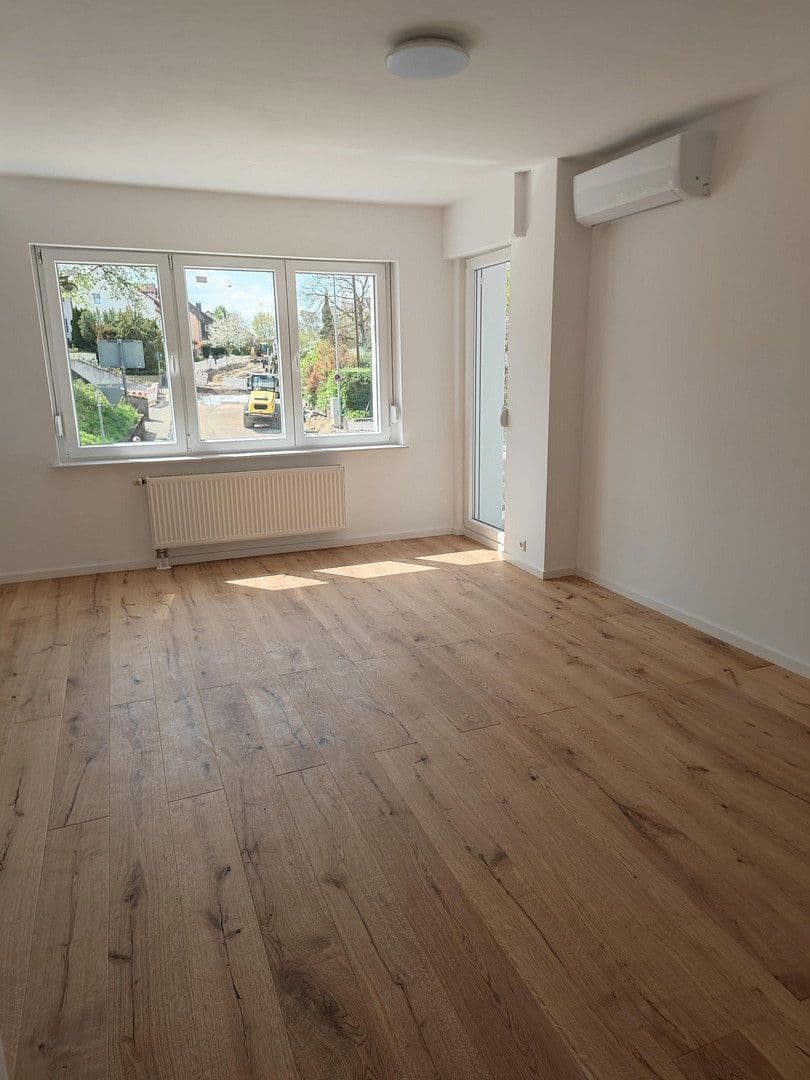 Prodej bytu 3+1 68 m², Neuhausen auf den Fildern, Bádensko-Württembersko Prodej bytu 3+1 68 m², Neuhausen auf den Fildern, Bádensko-Württembersko
