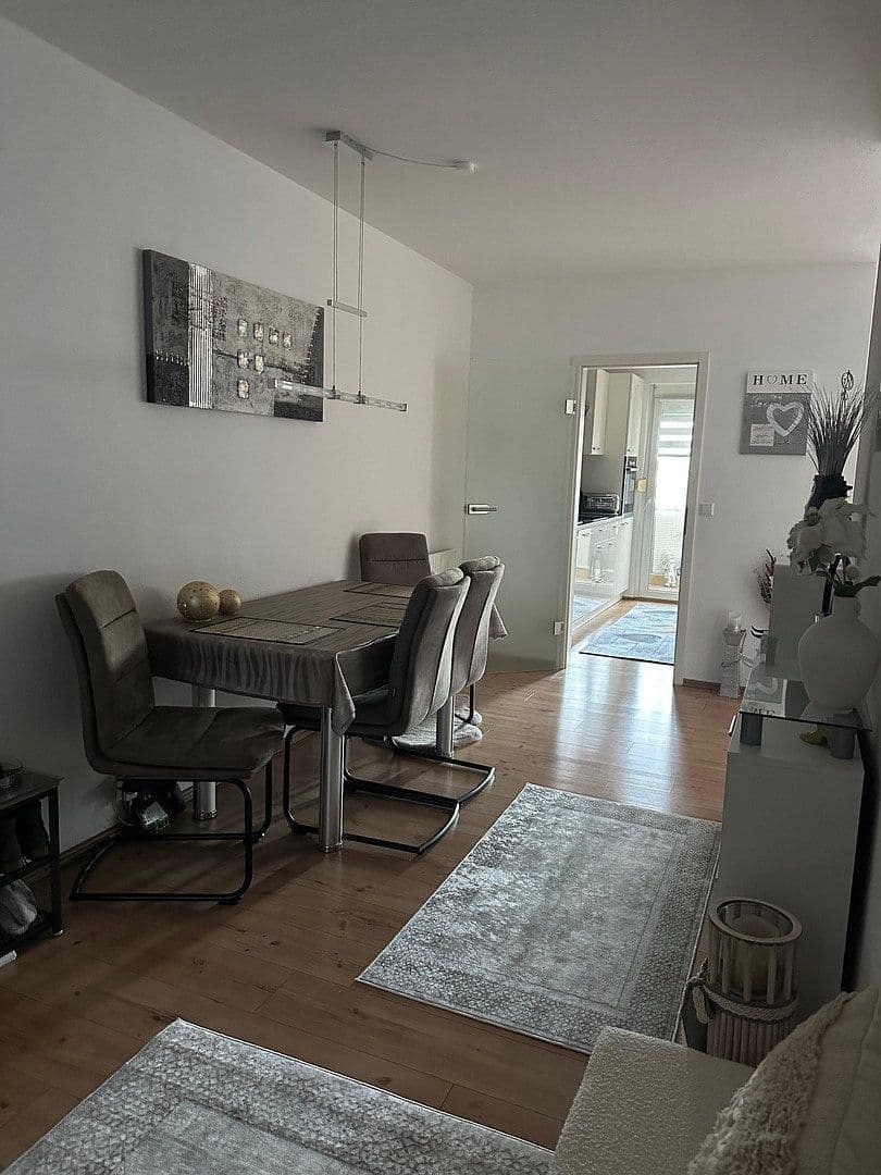 Prodej bytu 3+kk 88 m², St. Georgen im Schwarzwald, Bádensko-Württembersko Prodej bytu 3+kk 88 m², St. Georgen im Schwarzwald, Bádensko-Württembersko