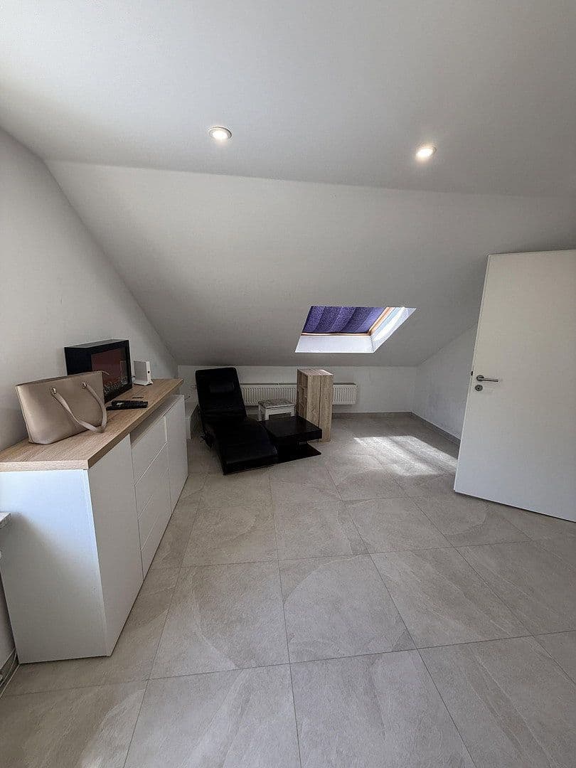 Pronájem domu 35 m², pozemek 330 m², Kaufbeuren, Bavorsko Pronájem domu 35 m², pozemek 330 m², Kaufbeuren, Bavorsko