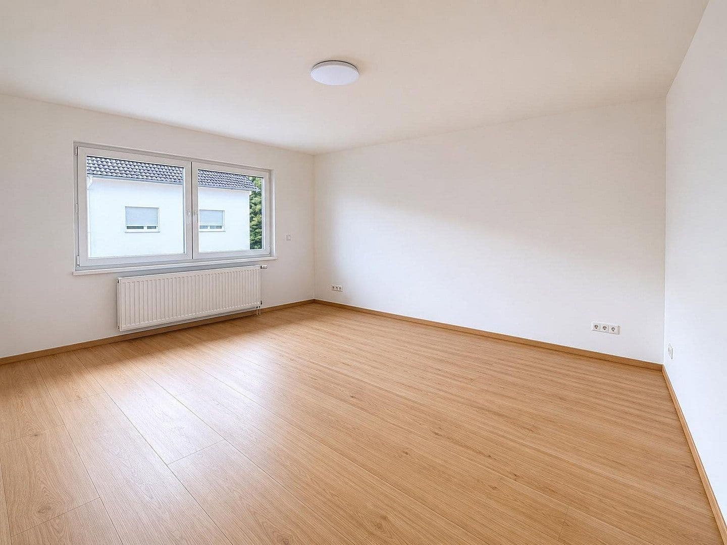 Prodej domu 192 m², pozemek 649 m², Friedrich-Ebert-Straße 68, Erzhausen, Hessen Prodej domu 192 m², pozemek 649 m², Friedrich-Ebert-Straße 68, Erzhausen, Hessen