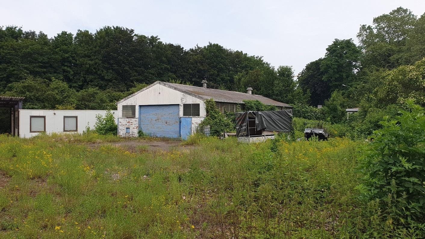 Prodej nebytového prostoru 4.143 m², Duisburg, Severní Porýní-Vestfálsko Prodej nebytového prostoru 4.143 m², Duisburg, Severní Porýní-Vestfálsko