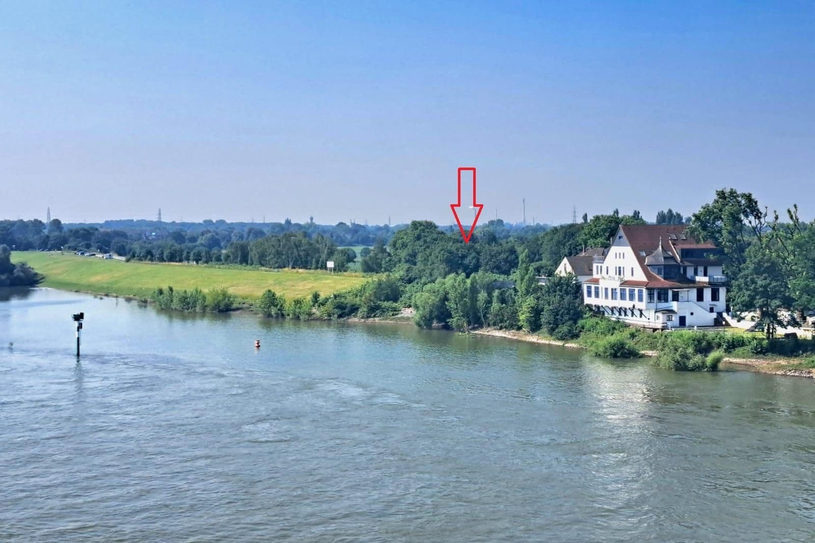 Prodej nebytového prostoru 4.143 m², Duisburg, Severní Porýní-Vestfálsko Prodej nebytového prostoru 4.143 m², Duisburg, Severní Porýní-Vestfálsko