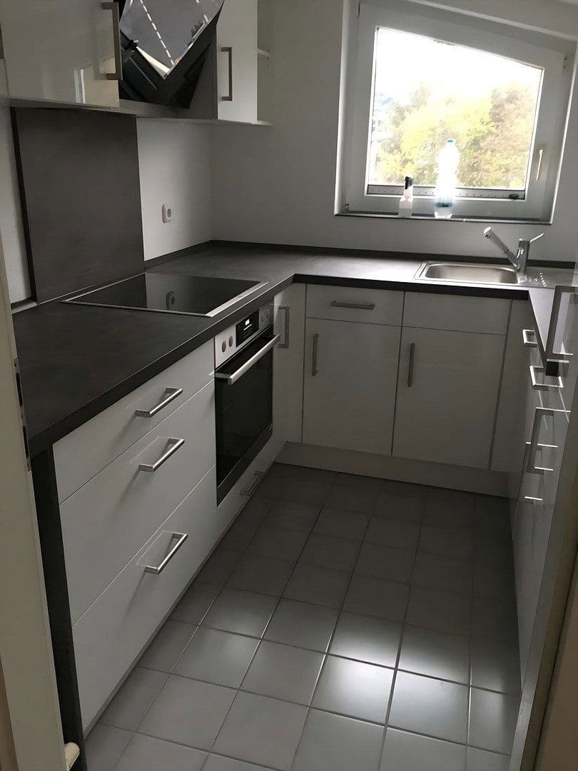 Pronájem bytu 3+1 68 m², Königsteiner Straße 218a, Bad Soden am Taunus, Hessen Pronájem bytu 3+1 68 m², Königsteiner Straße 218a, Bad Soden am Taunus, Hessen