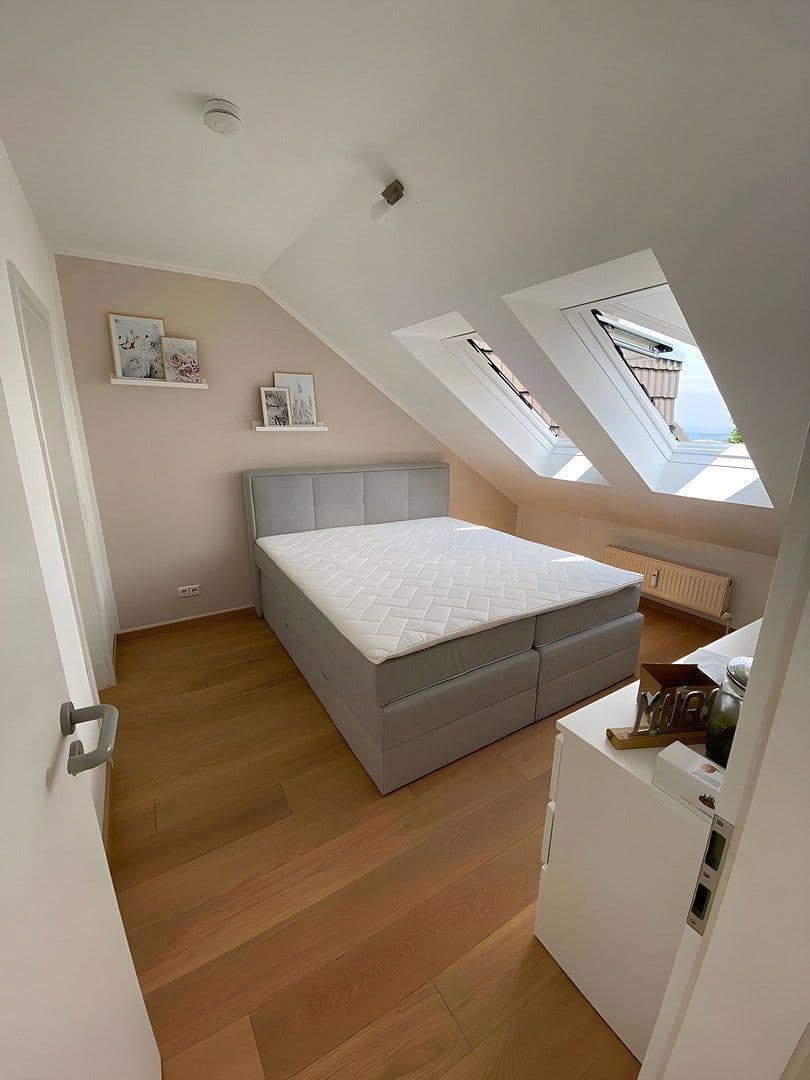 Pronájem bytu 3+1 68 m², Königsteiner Straße 218a, Bad Soden am Taunus, Hessen Pronájem bytu 3+1 68 m², Königsteiner Straße 218a, Bad Soden am Taunus, Hessen