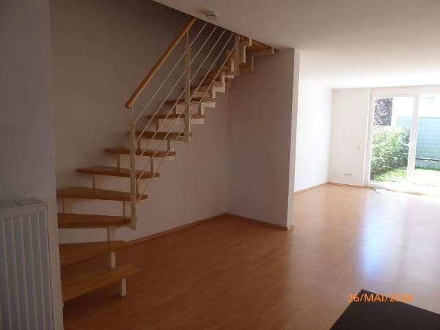 Prodej domu 145 m², pozemek 208 m², Am weißkirchener Berg 3a, Frankfurt, Hessen Prodej domu 145 m², pozemek 208 m², Am weißkirchener Berg 3a, Frankfurt, Hessen
