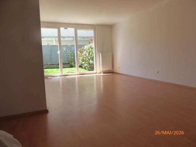 Prodej domu 145 m², pozemek 208 m², Am weißkirchener Berg 3a, Frankfurt, Hessen Prodej domu 145 m², pozemek 208 m², Am weißkirchener Berg 3a, Frankfurt, Hessen