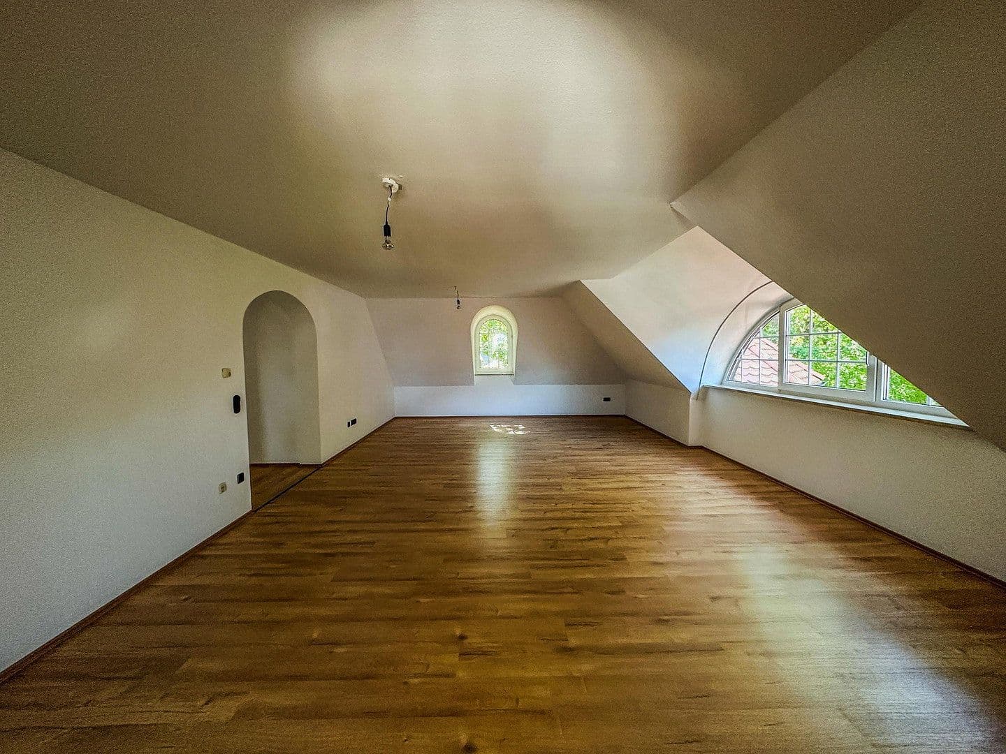 Pronájem bytu 3+1 120 m², Zirndorf, Bavorsko Pronájem bytu 3+1 120 m², Zirndorf, Bavorsko