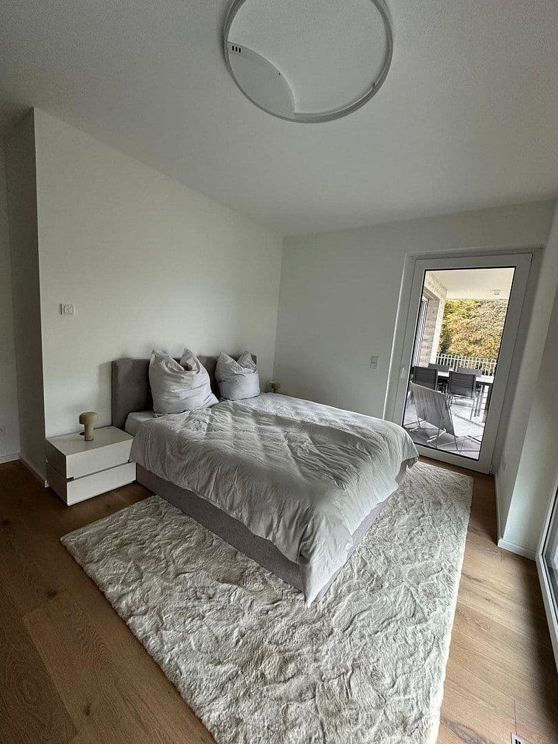 Pronájem bytu 3+1 98 m², Minna-Cauer-Strasse 2, Bremen, Bremen Pronájem bytu 3+1 98 m², Minna-Cauer-Strasse 2, Bremen, Bremen