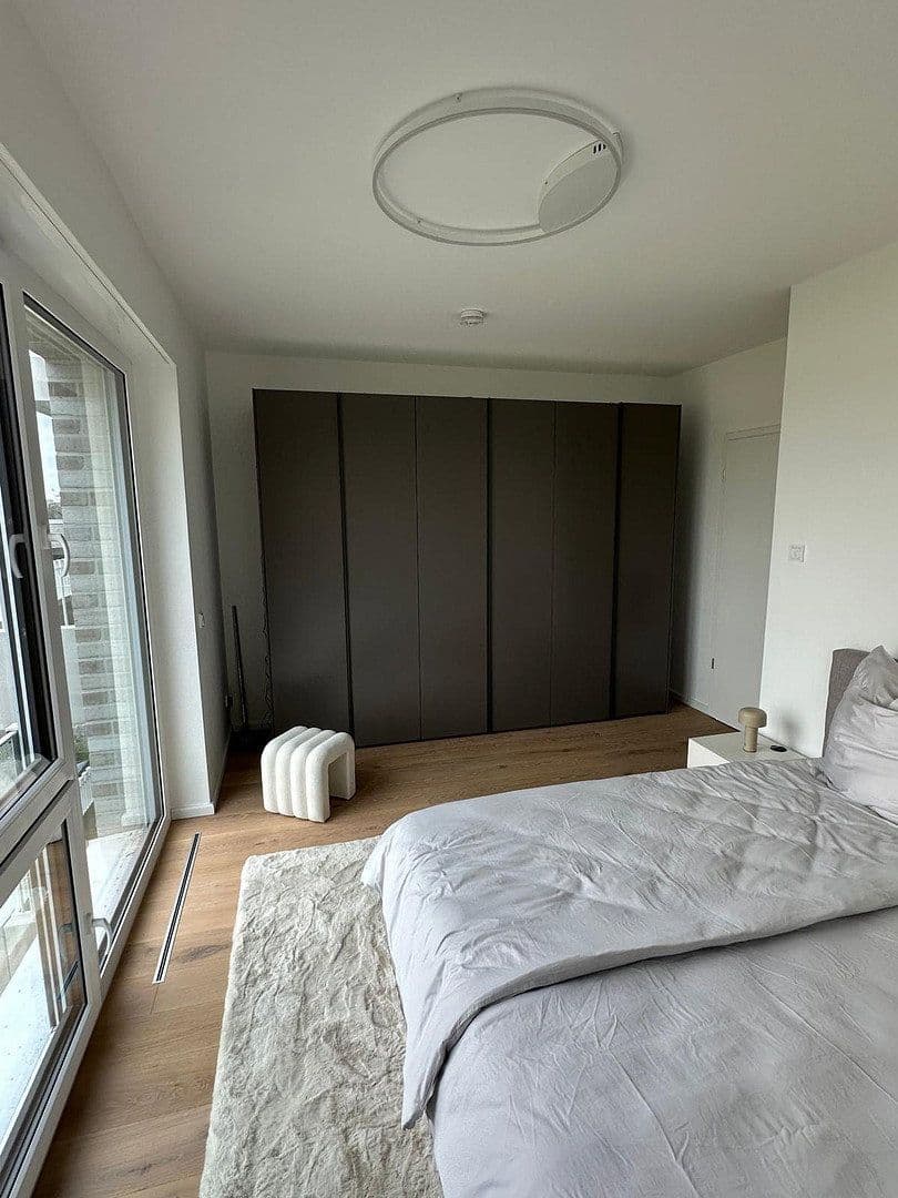 Pronájem bytu 3+1 98 m², Minna-Cauer-Strasse 2, Bremen, Bremen Pronájem bytu 3+1 98 m², Minna-Cauer-Strasse 2, Bremen, Bremen
