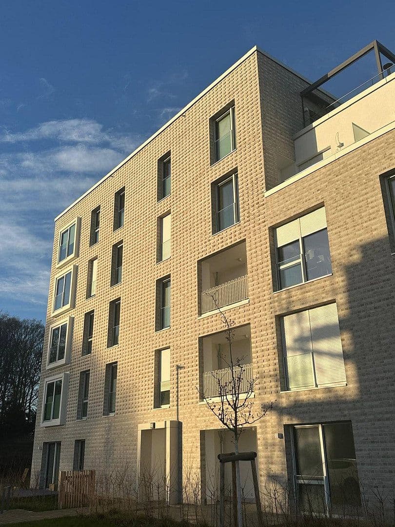 Pronájem bytu 3+1 98 m², Minna-Cauer-Strasse 2, Bremen, Bremen Pronájem bytu 3+1 98 m², Minna-Cauer-Strasse 2, Bremen, Bremen