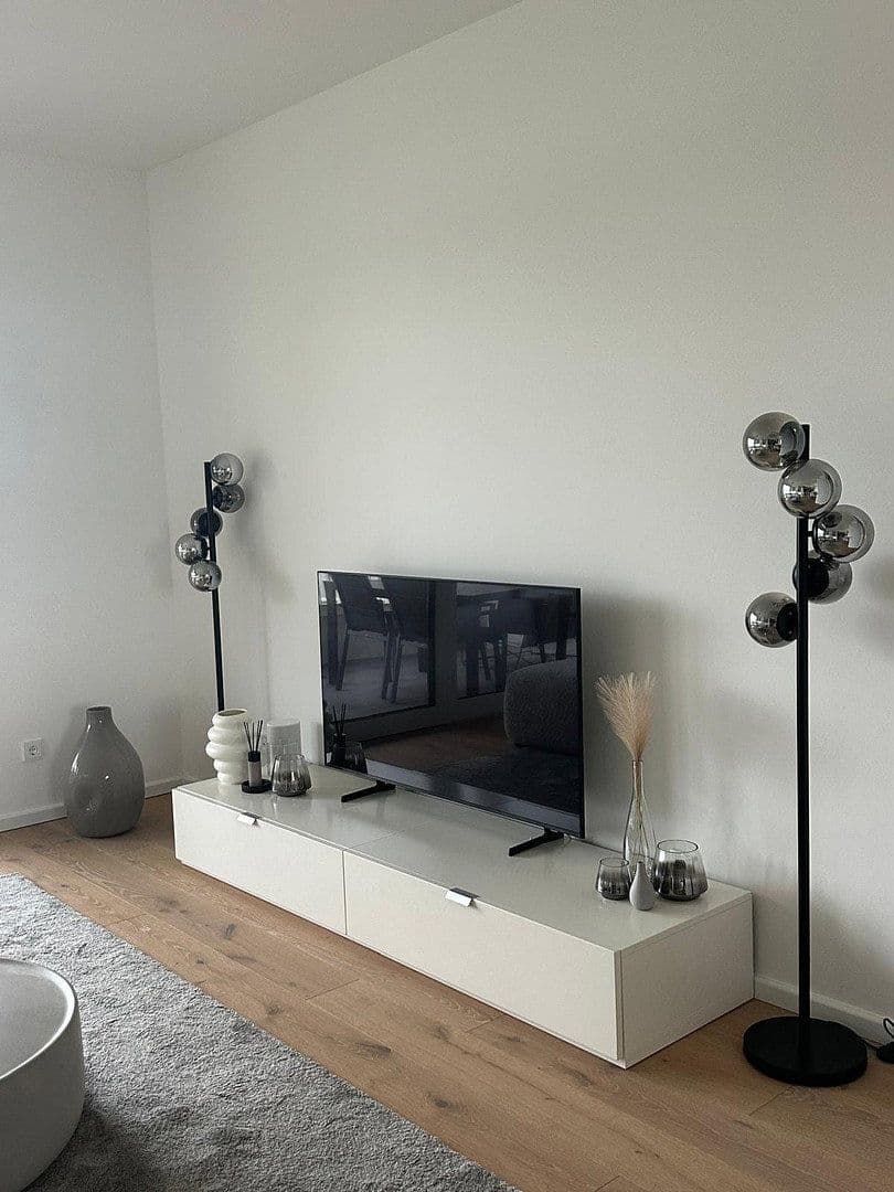 Pronájem bytu 3+1 98 m², Minna-Cauer-Strasse 2, Bremen, Bremen Pronájem bytu 3+1 98 m², Minna-Cauer-Strasse 2, Bremen, Bremen