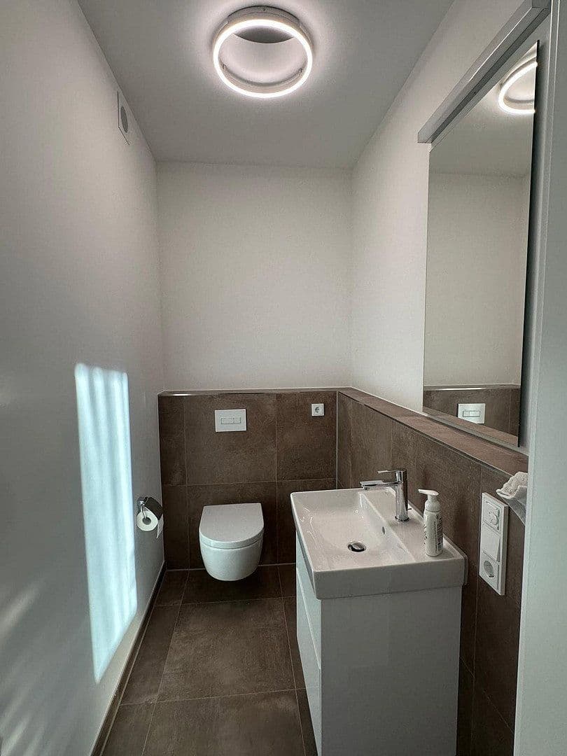 Pronájem bytu 3+1 98 m², Minna-Cauer-Strasse 2, Bremen, Bremen Pronájem bytu 3+1 98 m², Minna-Cauer-Strasse 2, Bremen, Bremen