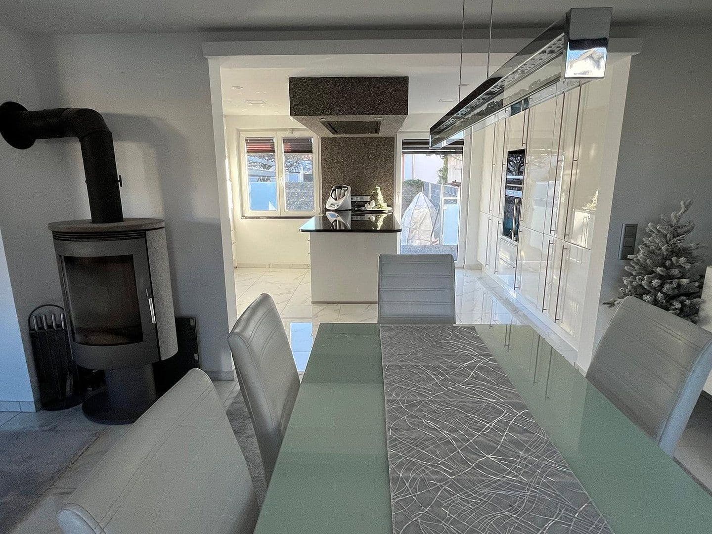 Prodej domu 136 m², pozemek 356 m², Gempenstraße, 3, Weil am Rhein, Bádensko-Württembersko Prodej domu 136 m², pozemek 356 m², Gempenstraße, 3, Weil am Rhein, Bádensko-Württembersko