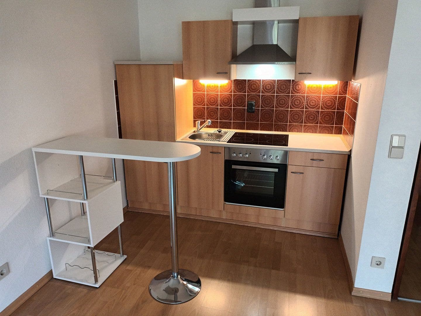 Pronájem bytu 1+1 37 m², Rüdigerstraße 2, Stuttgart, Bádensko-Württembersko Pronájem bytu 1+1 37 m², Rüdigerstraße 2, Stuttgart, Bádensko-Württembersko