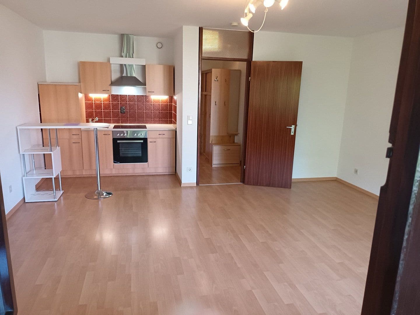 Pronájem bytu 1+1 37 m², Rüdigerstraße 2, Stuttgart, Bádensko-Württembersko Pronájem bytu 1+1 37 m², Rüdigerstraße 2, Stuttgart, Bádensko-Württembersko